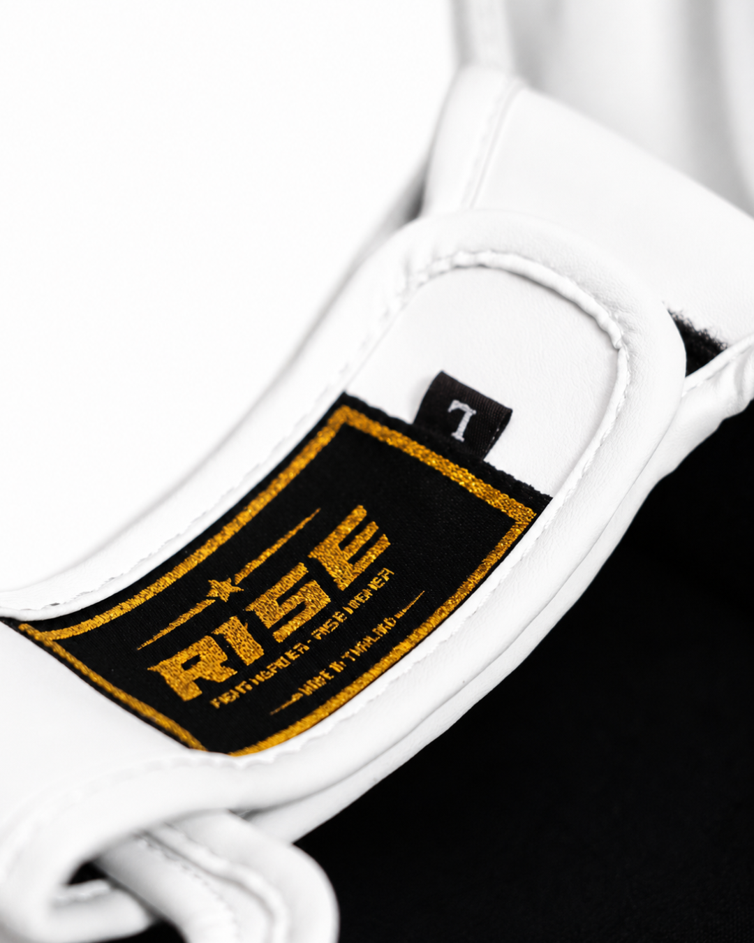 RISE SHINGUARDS (WHITE)